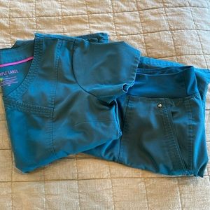 Healing Hands Scrub Set